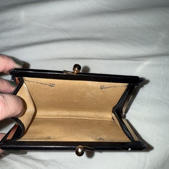 DOONEY & BOURKE Vintage AWL Black Leather Kiss-lock Bifold Wallet - Picture 5 of 6